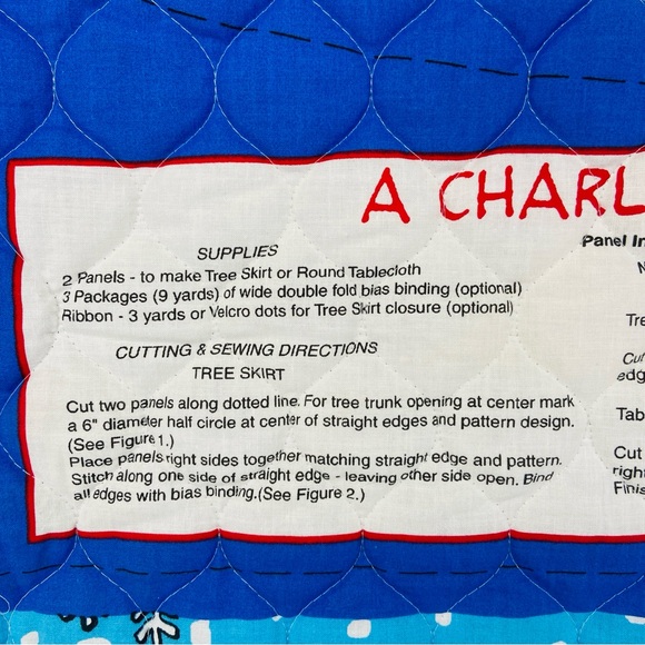 VTG PEANUTS Christmas Tree Skirt CHARLIE BROWN Quilted Fabric 2 Panels Blue DIY - Picture 2 of 6
